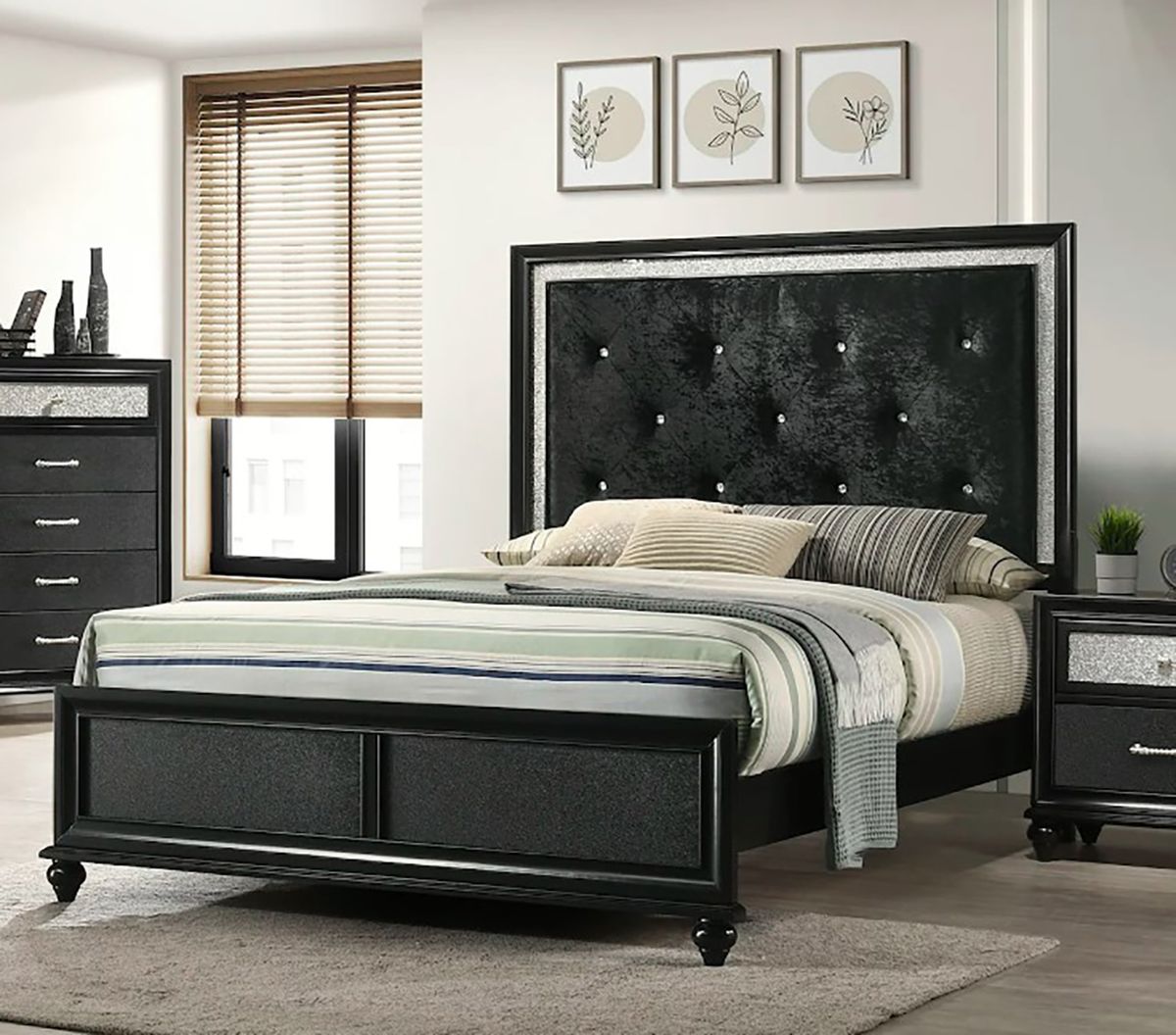 Lila Collection