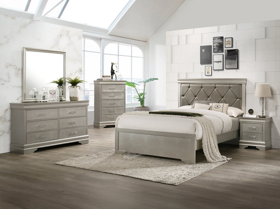 Crown Mark Amalia King Panel Bed in Silver B6910-K image