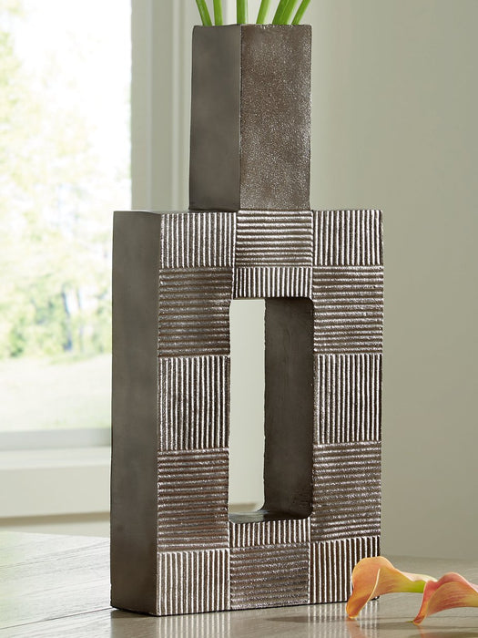 Wrengrove Vase - Vida Furniture (Laredo,TX)