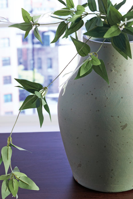 Baychester Vase - Vida Furniture (Laredo,TX)