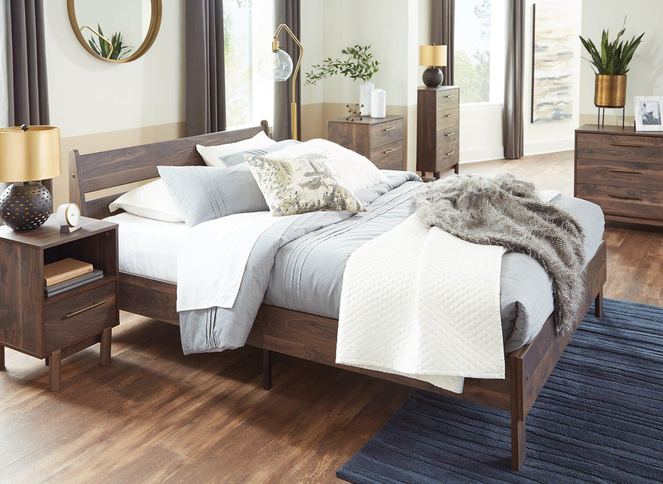 Calverson Bed - Vida Furniture (Laredo,TX)