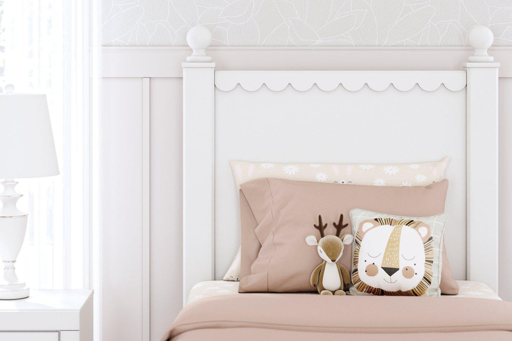 Mollviney Bedroom Set - Vida Furniture (Laredo,TX)