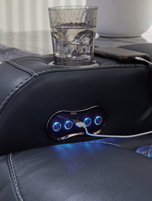 Fyne-Dyme Power Recliner - Vida Furniture (Laredo,TX)