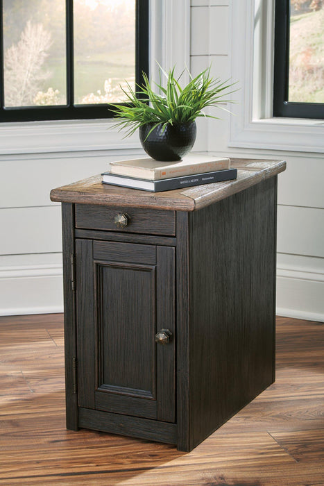 Tyler Creek Table Set - Vida Furniture (Laredo,TX)