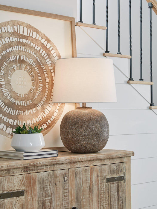 Neavesboro Lamp Set - Vida Furniture (Laredo,TX)