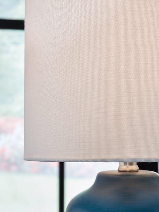 Gierburg Lamp Set - Vida Furniture (Laredo,TX)