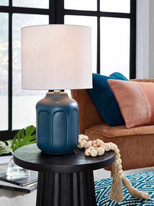 Gierburg Lamp Set - Vida Furniture (Laredo,TX)
