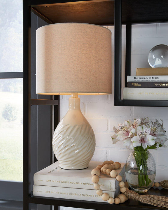 Garinton Lamp Set - Vida Furniture (Laredo,TX)