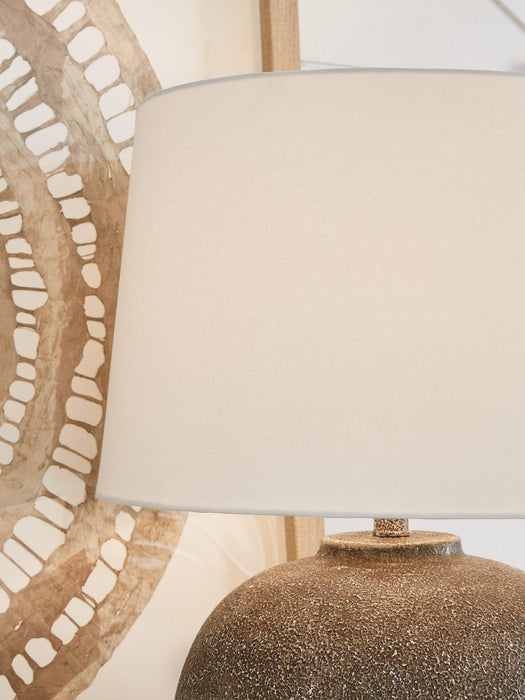Neavesboro Lamp Set - Vida Furniture (Laredo,TX)