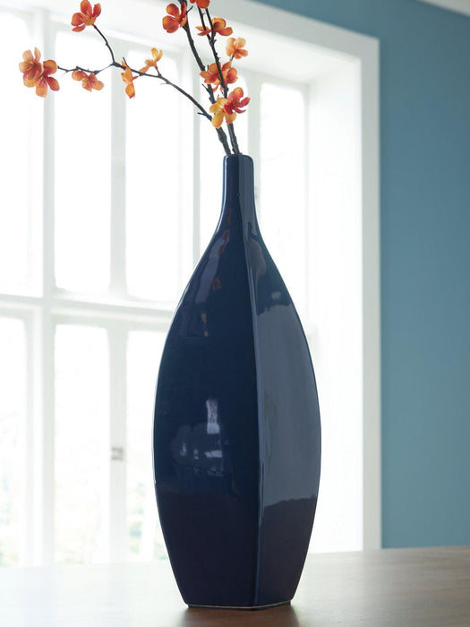 Abtinson Vase - Vida Furniture (Laredo,TX)