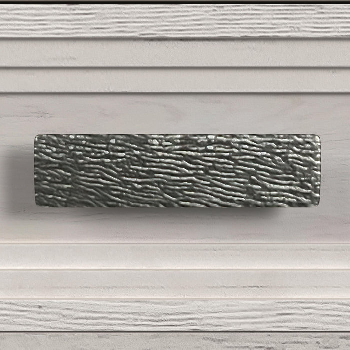 Avalanche Dresser and Mirror Set in Antique White