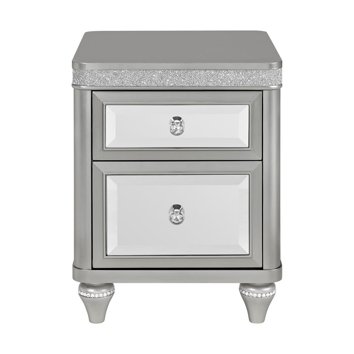 Avril Chairside Table with Power/USB in Silver
