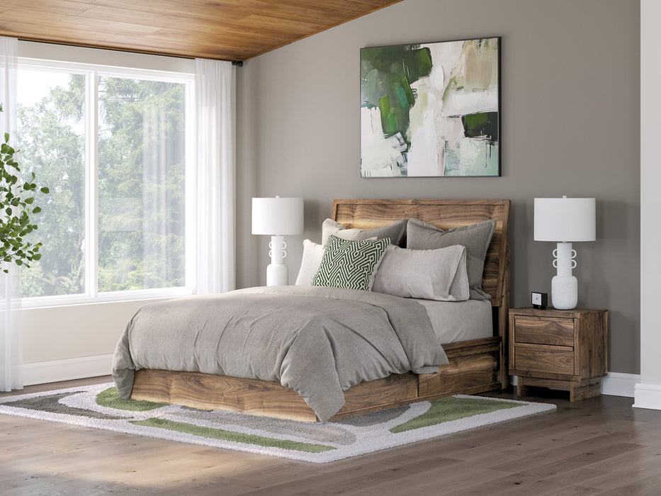 Chirason Bed - Vida Furniture (Laredo,TX)