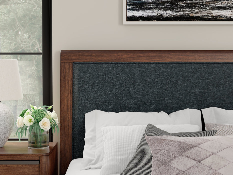 Dilenno Upholstered Bed - Vida Furniture (Laredo,TX)