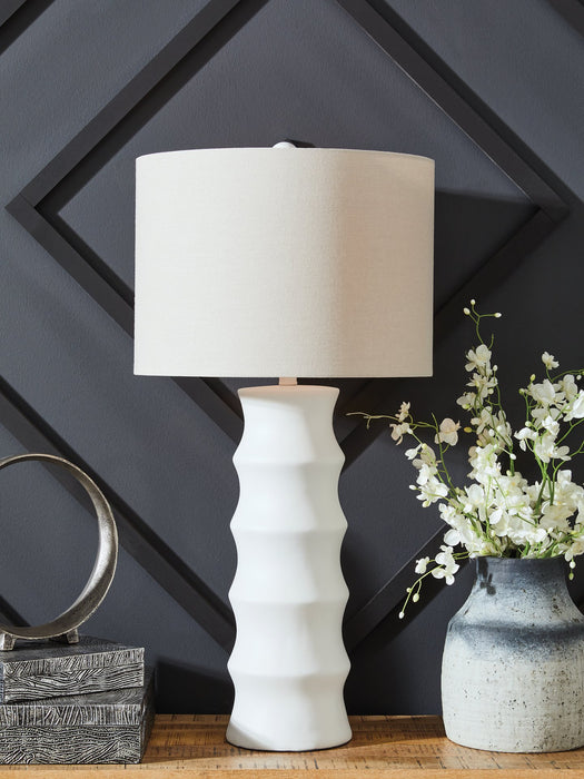 Veraleigh Table Lamp - Vida Furniture (Laredo,TX)