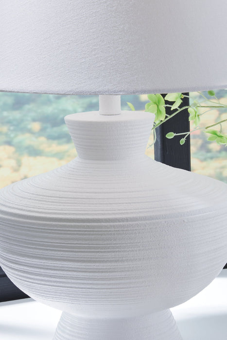 Harelwood Table Lamp - Vida Furniture (Laredo,TX)