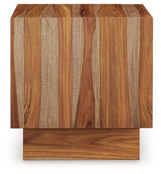 Dressonni End Table - Vida Furniture (Laredo,TX)
