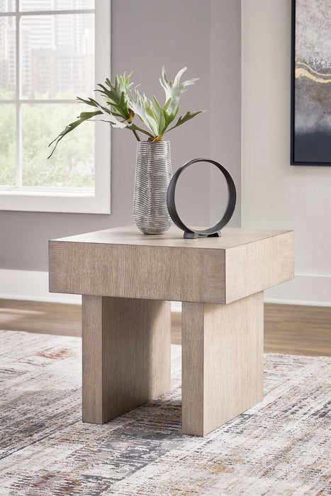 Jorlaina End Table - Vida Furniture (Laredo,TX)