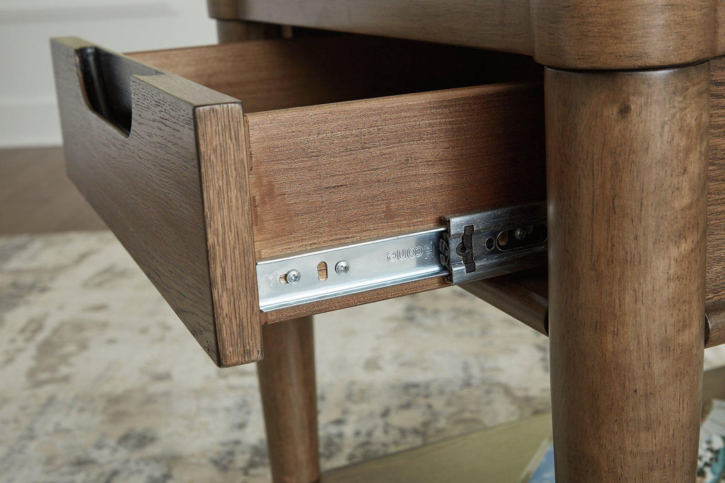 Roanhowe End Table - Vida Furniture (Laredo,TX)