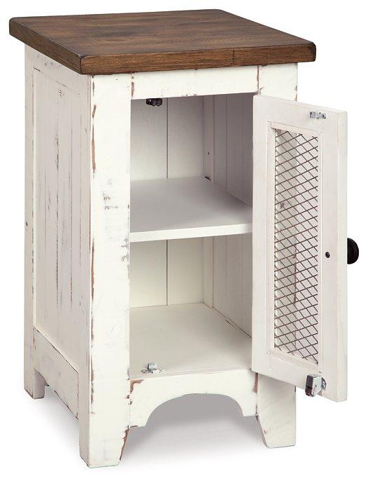 Wystfield Chairside End Table - Vida Furniture (Laredo,TX)
