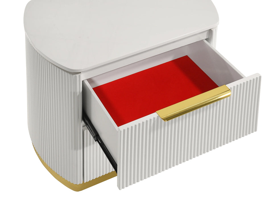 Giovanni Nightstand