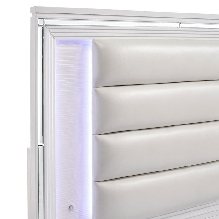 Elements International Twenty Nine Youth Full Panel Bed in White - Vida Furniture (Laredo,TX)
